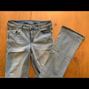 Bell bottom hi rise blue jeans AE 10 Long